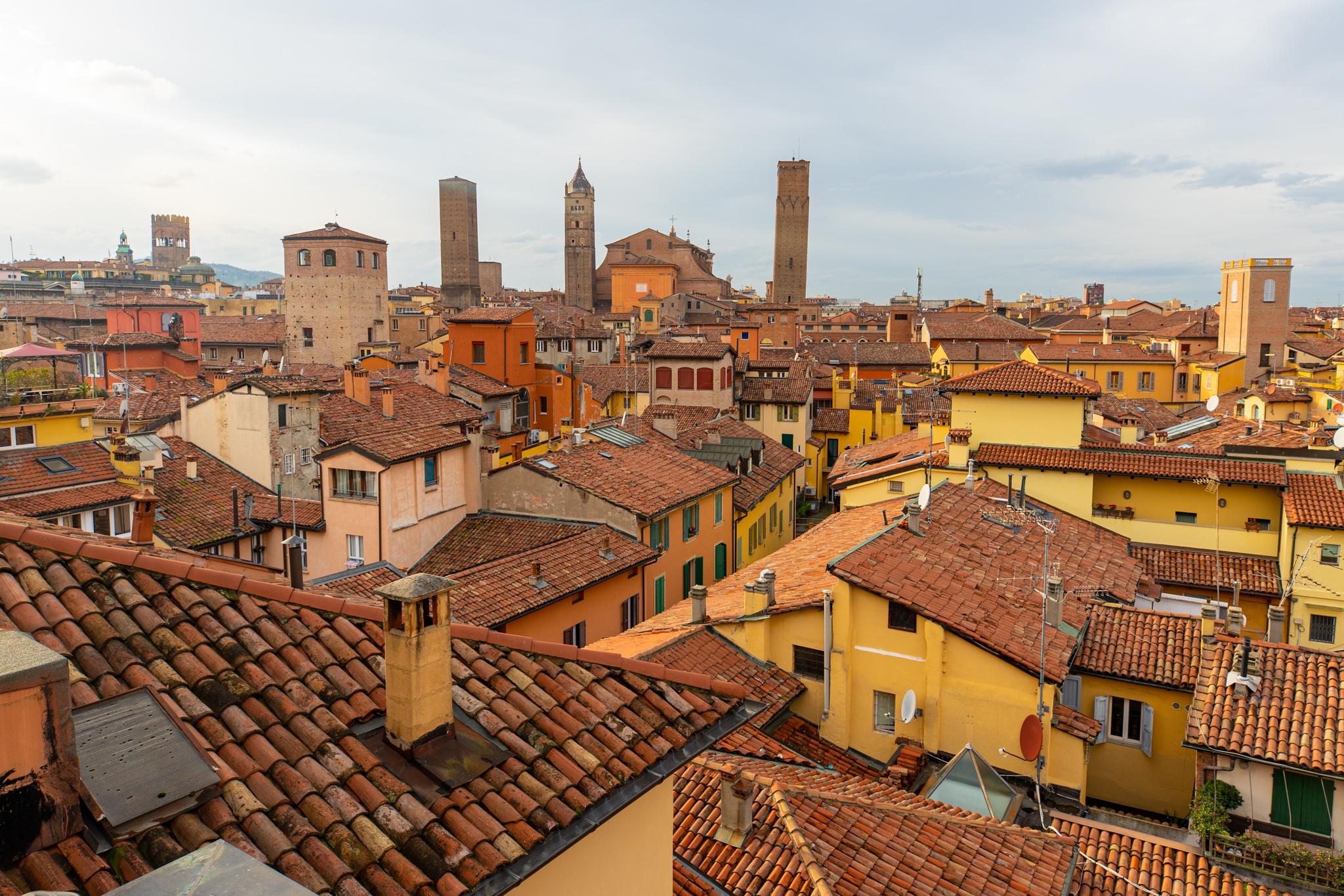 Οι δύο πύργοι της Μπολόνια