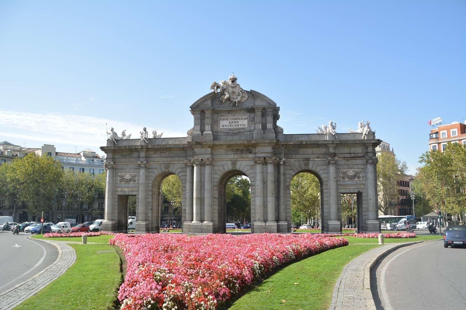 Η Puerta de Alcala, η Αψίδα του Θριάμβου της Μαδρίτης